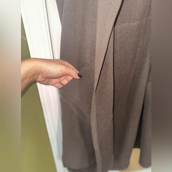 Coco + Carmen Brown Knit Sleeveless Hooded Cardigan - Picture 5 of 7